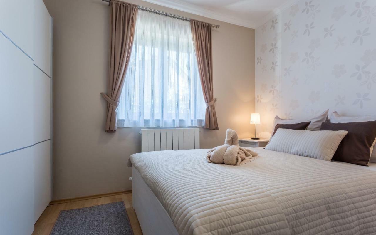 Apartment Smilja Malinska Exterior photo